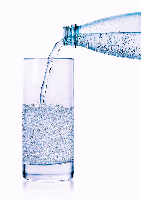 The Acid Debate: Is Sparkling Water Bad for Your Teeth?